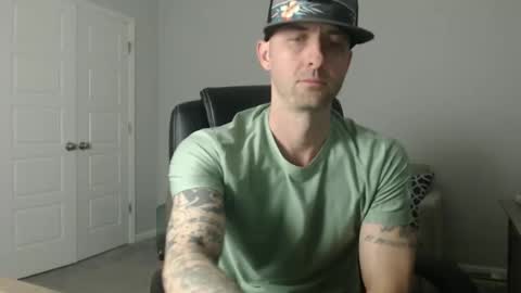 Snapshot of lovehatelovers chatting on 02.12.26 lovehatlovers online show from 02.12.26