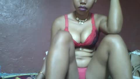 Snapshot of loveinlife750427 chatting on 03.04.25 loveinlife750427 online show from 03.04.25