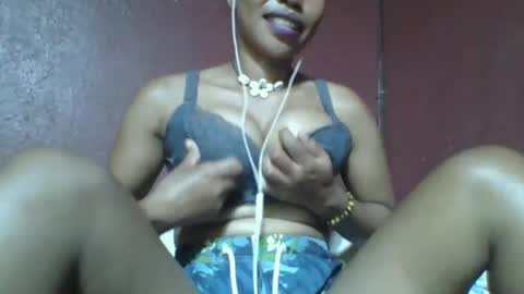 Snapshot of loveinlife750427 chatting on 03.09.25 loveinlife750427 online show from 03.09.25