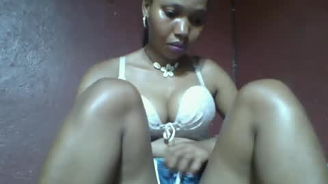 Snapshot of loveinlife750427 chatting on 03.11.25 loveinlife750427 online show from 03.11.25