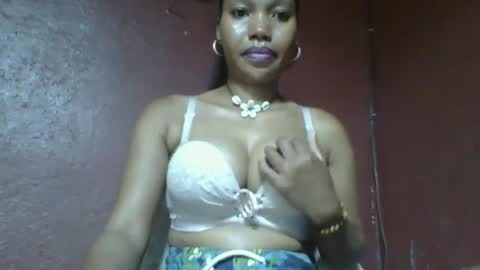 Snapshot of loveinlife750427 chatting on 03.12.25 loveinlife750427 online show from 03.12.25