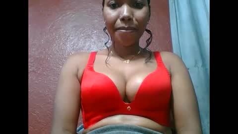 Snapshot of loveinlife750427 chatting on 09.24.25 loveinlife750427 online show from 09.24.25