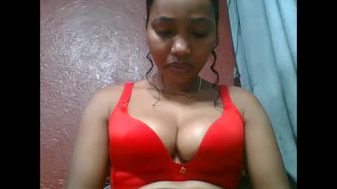 Snapshot of loveinlife750427 chatting on 09.25.25 loveinlife750427 online show from 09.25.25