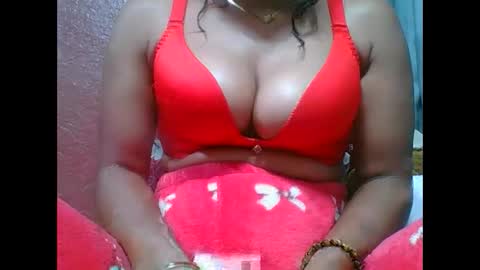 Snapshot of loveinlife750427 chatting on 10.16.25 loveinlife750427 online show from 10.16.25