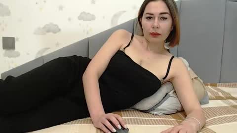 Snapshot of lovellykitty_1 chatting on 10.13.25 lovellykitty online show from 10.13.25