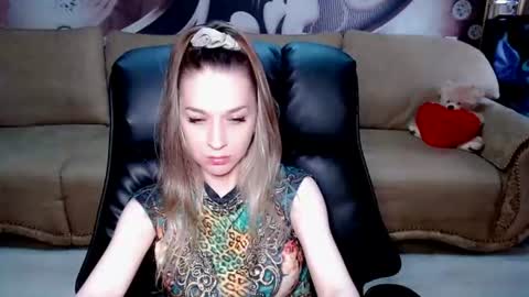 private open online show from 06.10.26