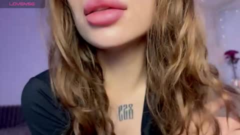 Elsa online show from 11.21.25