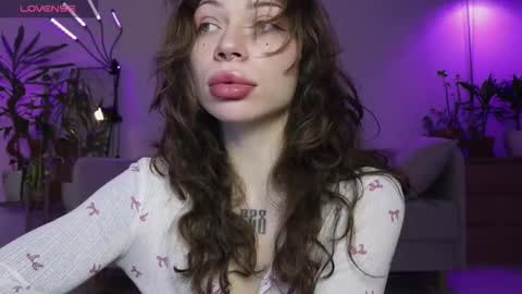 Snapshot of lovelorn_ chatting on 01.19.26 Elsa online show from 01.19.26