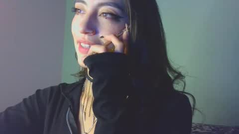 Snapshot of lovely_akira_xwx chatting on 10.03.25 Tami online show from 10.03.25