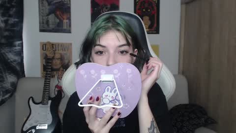 Cassie online show from 01.10.25