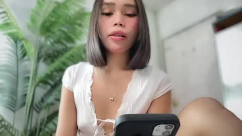 lovely_cittie18 online show from 04.28.26