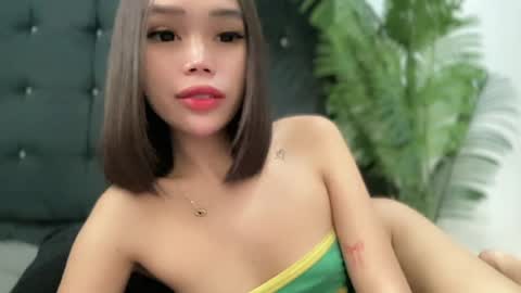 lovely_cittie18 online show from 08.05.26