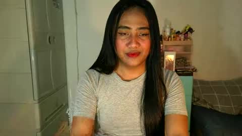 Snapshot of lovely_claire01 chatting on 12.04.25 my name is NICOLE i am excited to welcome you to my room online show from 12.04.25