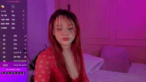 Snapshot of lovely_emma18 chatting on 11.19.25 Emma online show from 11.19.25