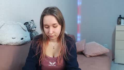 Snapshot of lovely_hayley chatting on 02.13.26 Lovely Hayley online show from 02.13.26