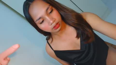 lovely_kate14 online show from 12.15.25