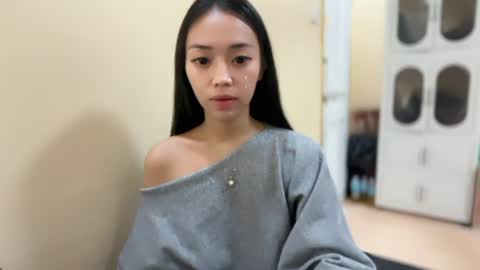 lovely_leah23 online show from 07.07.26
