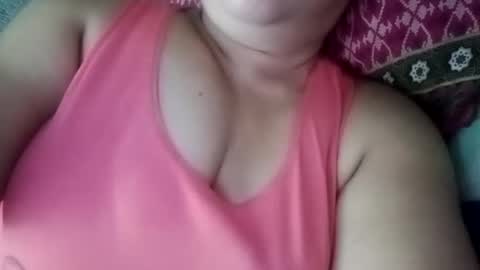 Snapshot of lovely_orchid chatting on 12.25.24 lovely_orchid online show from 12.25.24