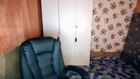 Snapshot of lovely_ricaxxx chatting on 10.17.25 lovely_ricaxxx online show from 10.17.25