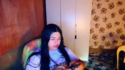 Snapshot of lovely_ricaxxx chatting on 10.24.25 lovely_ricaxxx online show from 10.24.25