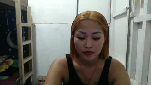 Snapshot of lovely_singlemom chatting on 05.12.26 ask me dear online show from 05.12.26