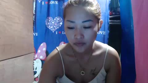 Snapshot of lovely_singlemom chatting on 08.05.26 ask me dear online show from 08.05.26