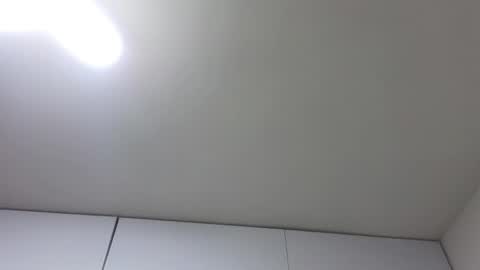 Snapshot of lovely_trix_ chatting on 09.15.25 Trix online show from 09.15.25