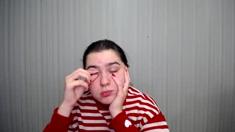 Snapshot of lovelyangel_xx chatting on 12.02.24 lovelyangel_xx online show from 12.02.24