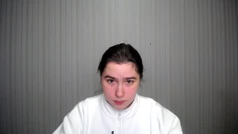 Snapshot of lovelyangel_xx chatting on 12.05.24 lovelyangel_xx online show from 12.05.24