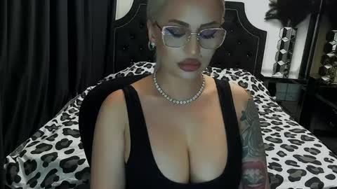 PrAllinXXXa online show from 05.04.26