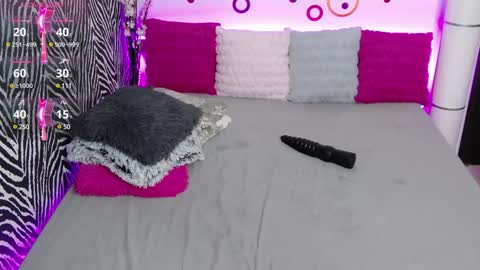    online show from 02.08.25