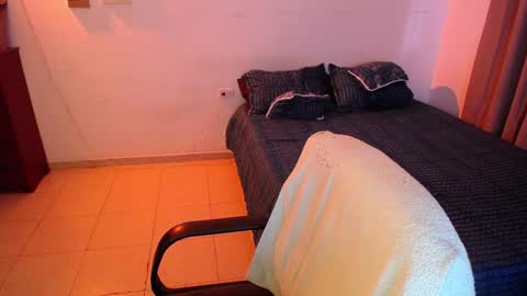 lovely   online show from 01.18.25