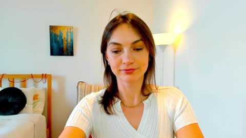 Snapshot of lovelyeemia chatting on 12.25.24 Mia online show from 12.25.24