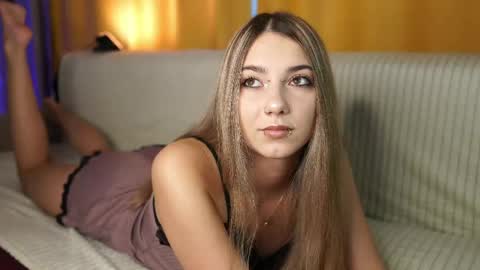 lovelygracee online show from 04.18.26