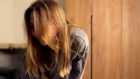 Kate only online show from 04.29.26