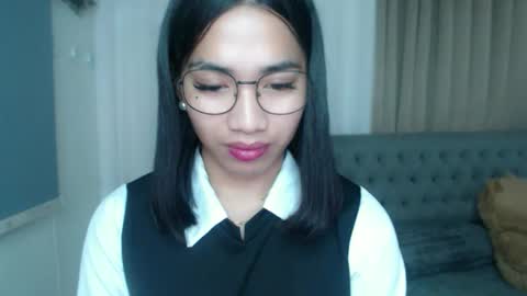 Snapshot of lovelymae18 chatting on 03.25.26 lovelymae18 online show from 03.25.26