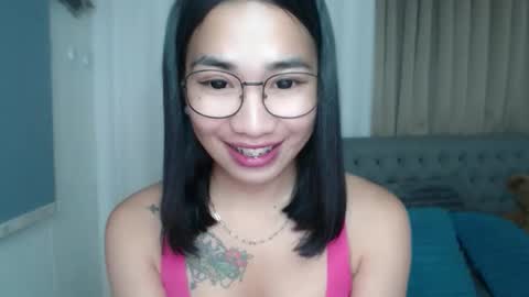 Snapshot of lovelymae18 chatting on 03.28.26 lovelymae18 online show from 03.28.26