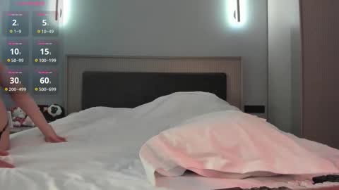 Snapshot of lovelymikky chatting on 01.11.26 Mikky online show from 01.11.26