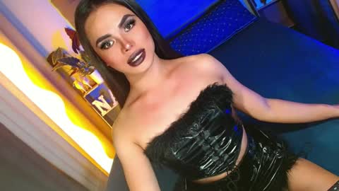 Snapshot of lovelymiss_shyna11 chatting on 06.20.26 lovelymiss_shyna11 online show from 06.20.26