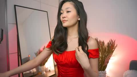 kim online show from 02.21.25