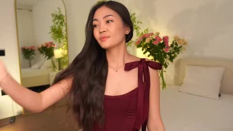 kim online show from 12.02.25