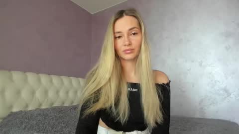 Lovely Rose online show from 02.13.26