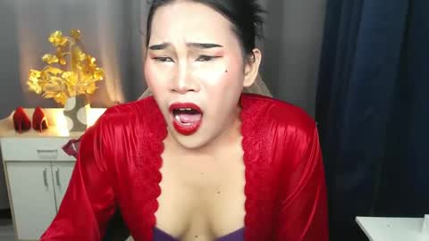 STWEET LINA online show from 02.02.25