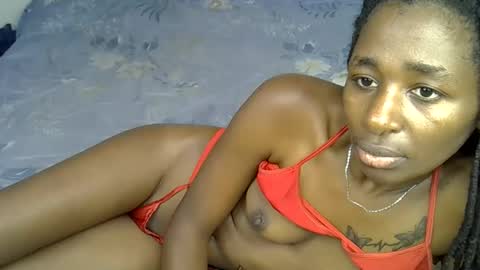 Snapshot of lovelytin chatting on 09.09.25 lovelytin online show from 09.09.25