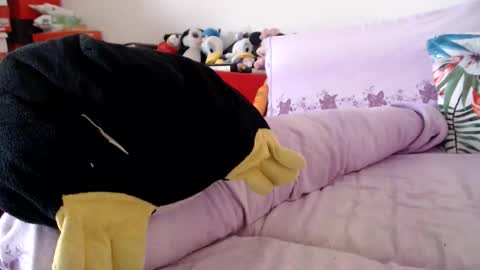 lovelywoman22 online show from 11.20.25