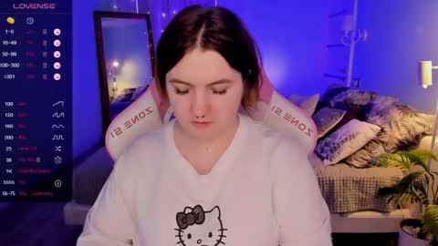 Julia  online show from 04.30.26