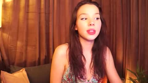 Snapshot of lovepilll_ chatting on 09.28.25 TakeUrPill online show from 09.28.25