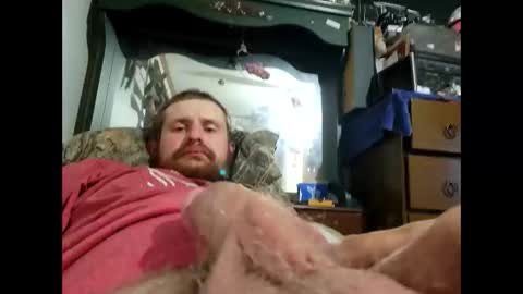 Snapshot of lovepussy98xb chatting on 09.22.25 lovepussy98xb online show from 09.22.25