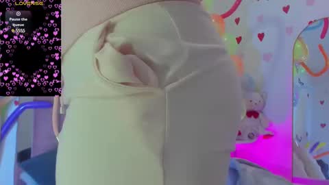 L O V E  online show from 02.28.25