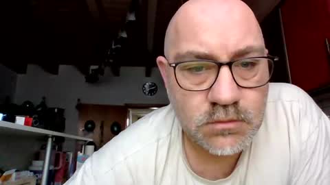 lover010983 online show from 02.20.25